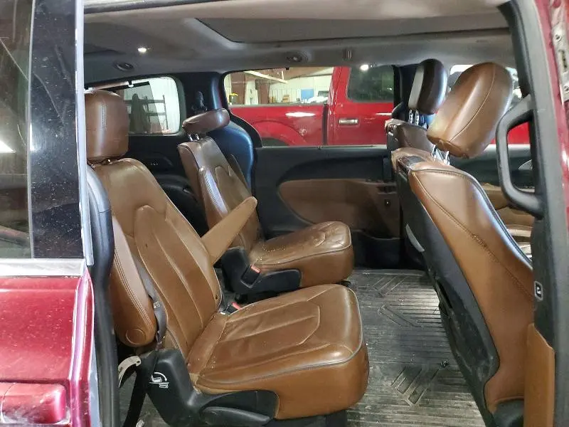 2017 CHRYSLER PACIFICA LIMITED  