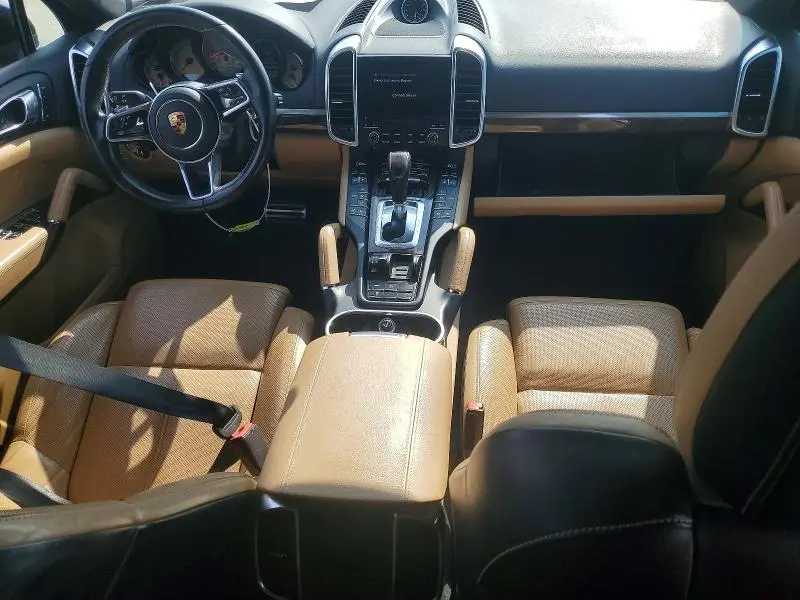 2018 PORSCHE CAYENNE S  