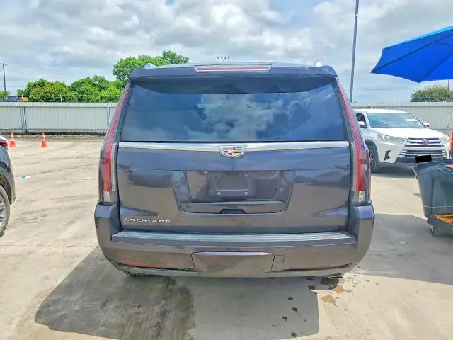 2017 CADILLAC ESCALADE LUXURY  