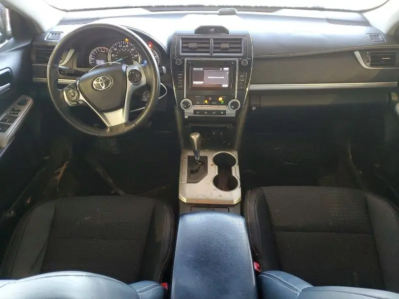2014 TOYOTA CAMRY SE  