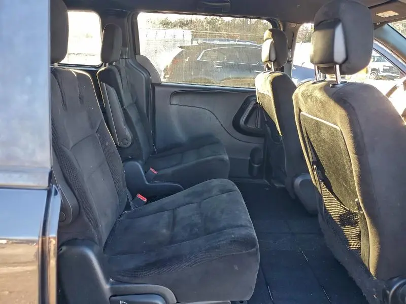 2017 DODGE GRAND CARAVAN SE  