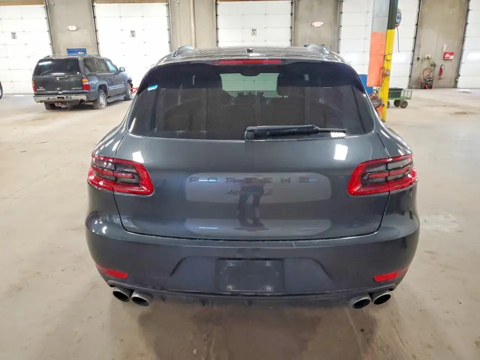 2018 PORSCHE MACAN S  