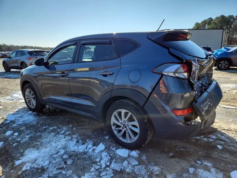 2018 HYUNDAI TUCSON SE  