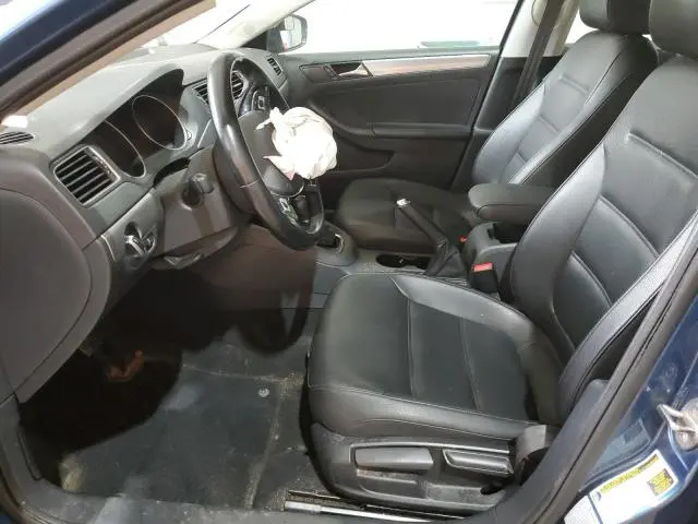 2015 VOLKSWAGEN JETTA SE  