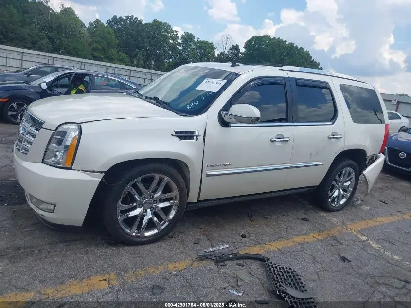 2011 CADILLAC ESCALADE PREMIUM
