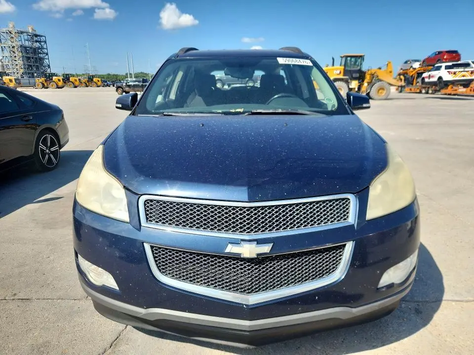 2011 CHEVROLET TRAVERSE LT  