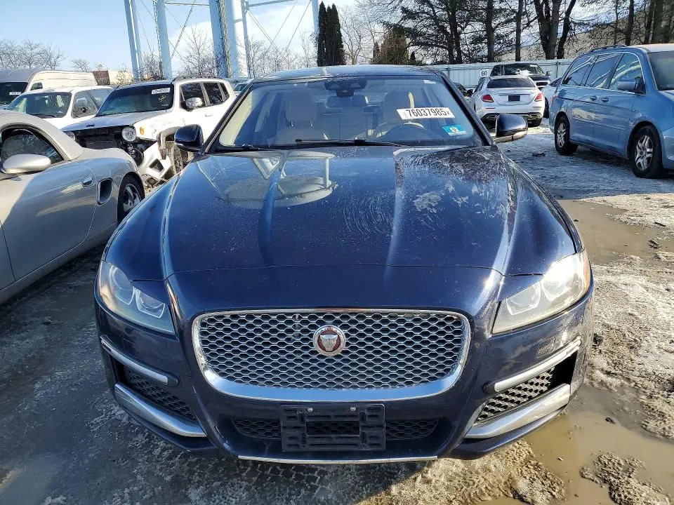 2016 JAGUAR XF PREMIUM  
