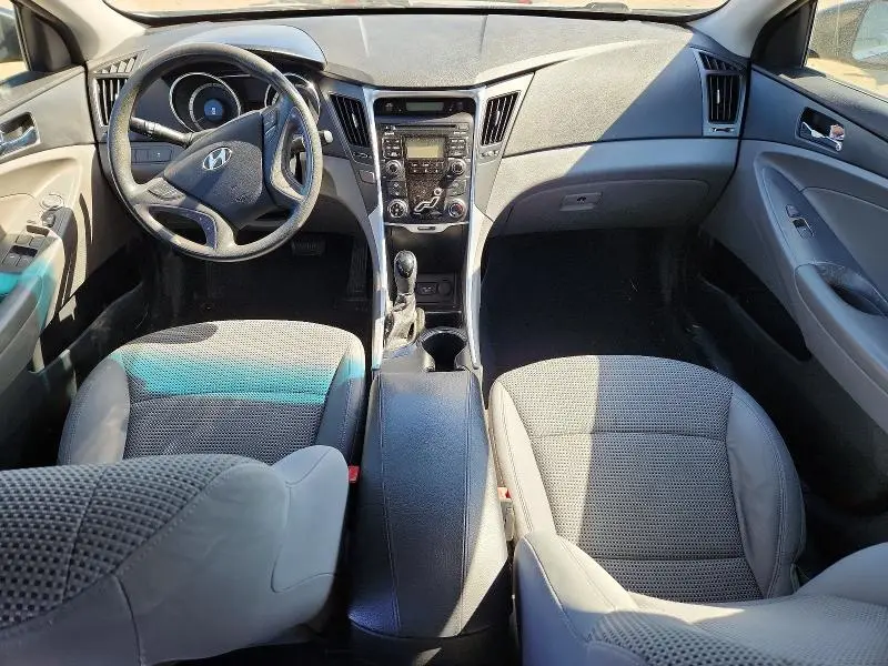 2011 HYUNDAI SONATA GLS  