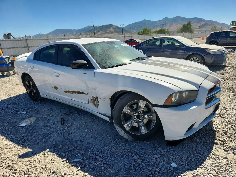 2014 DODGE CHARGER SXT  