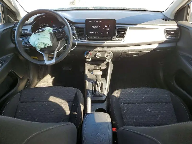 2021 KIA RIO S  