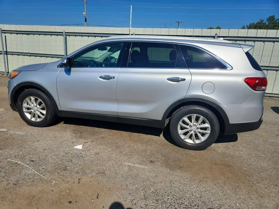 2016 KIA SORENTO LX  