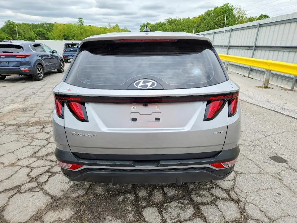 2024 HYUNDAI TUCSON SE  