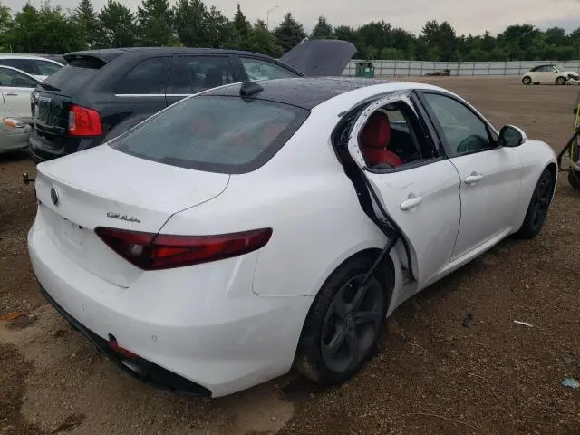 2017 ALFA ROMEO GIULIA Q4  