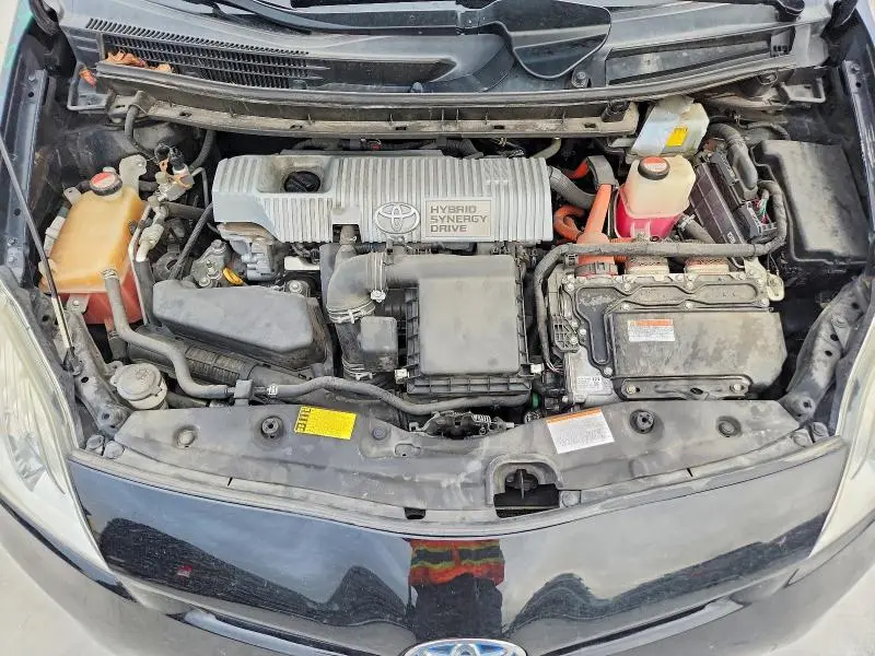 2015 TOYOTA PRIUS FOUR  
