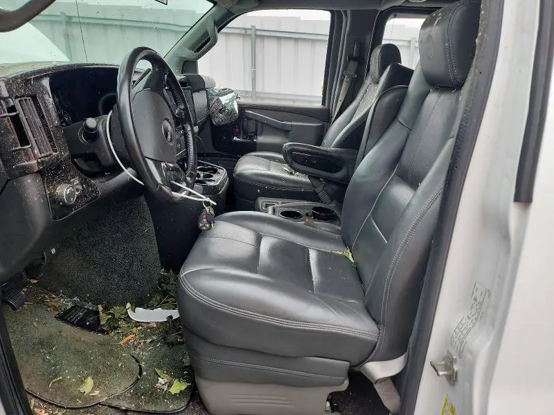 2017 GMC SAVANA   