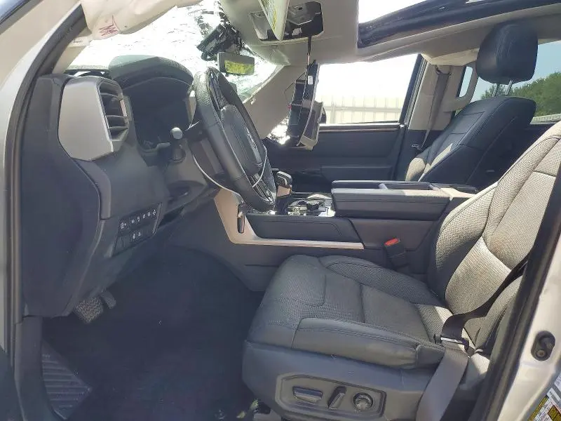 2023 TOYOTA TUNDRA CREWMAX LIMITED  
