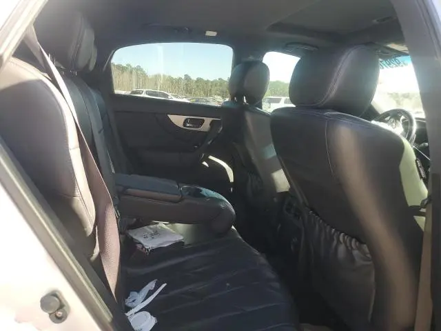 2015 INFINITI QX70   