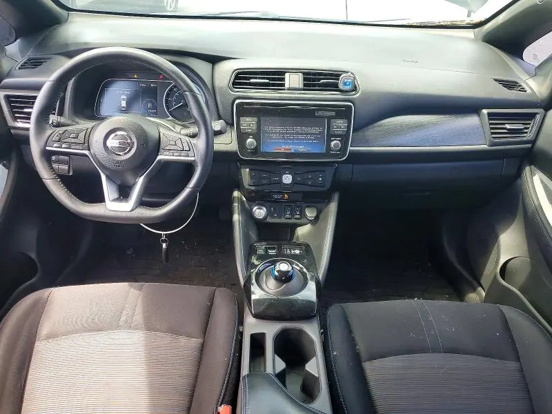 2018 NISSAN LEAF SV  