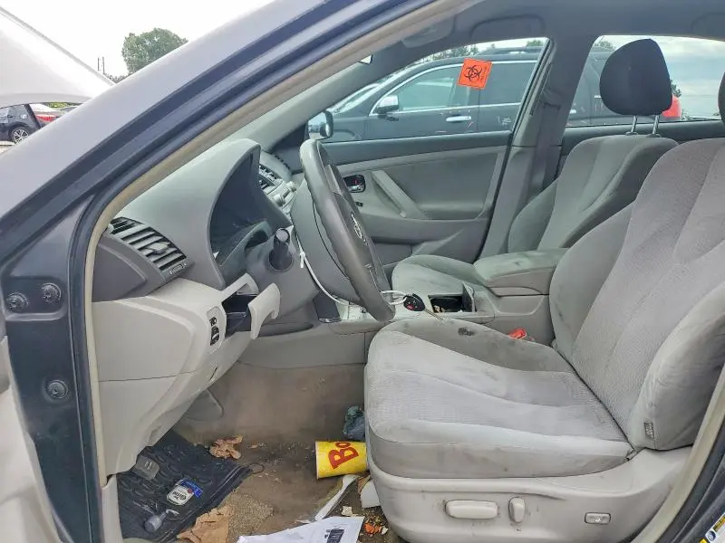 2011 TOYOTA CAMRY LE  