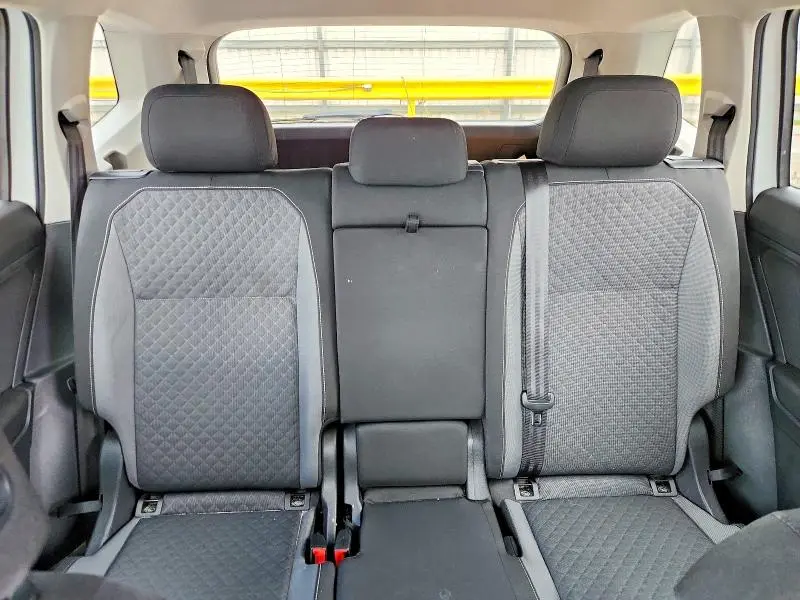 2021 VOLKSWAGEN TIGUAN S  