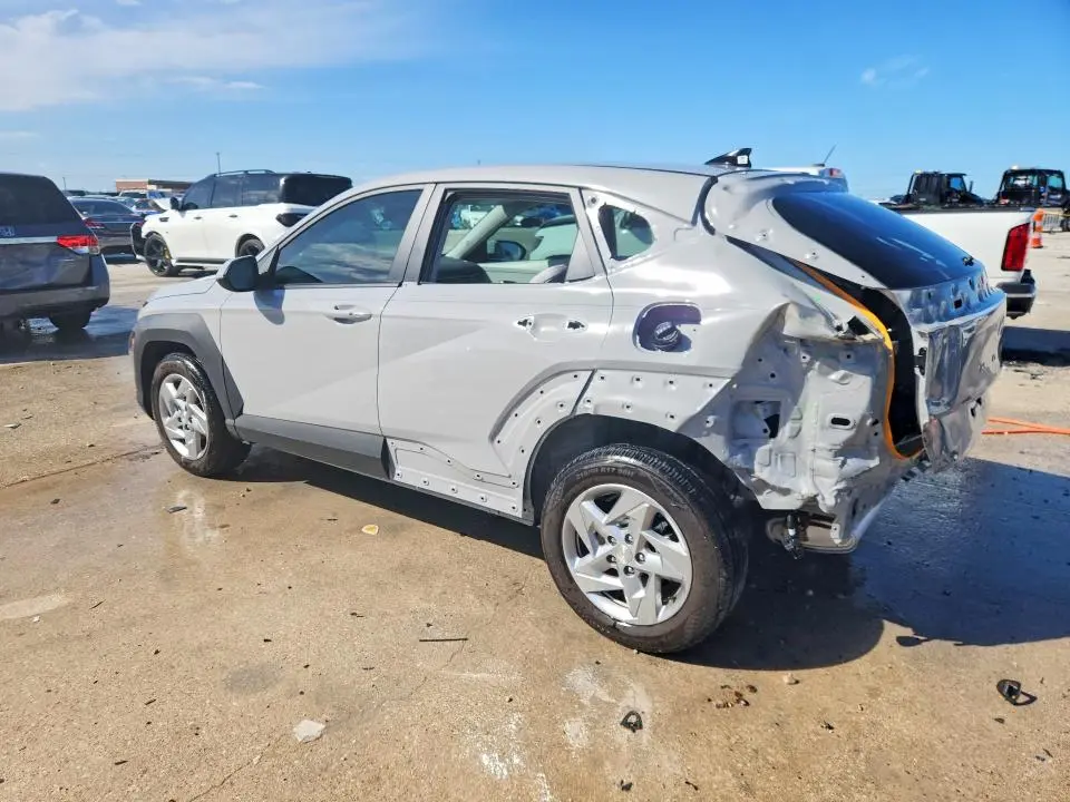 2025 HYUNDAI KONA SE  