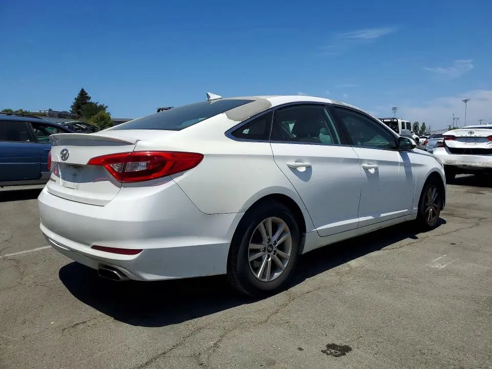 2017 HYUNDAI SONATA SE  