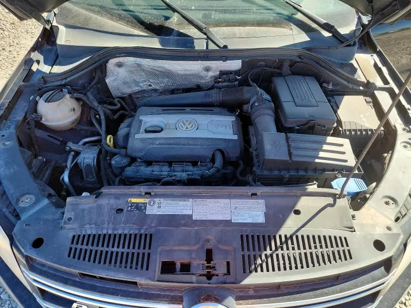 2016 VOLKSWAGEN TIGUAN S  