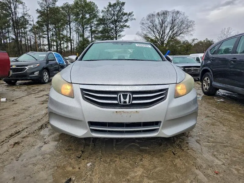 2011 HONDA ACCORD LX  