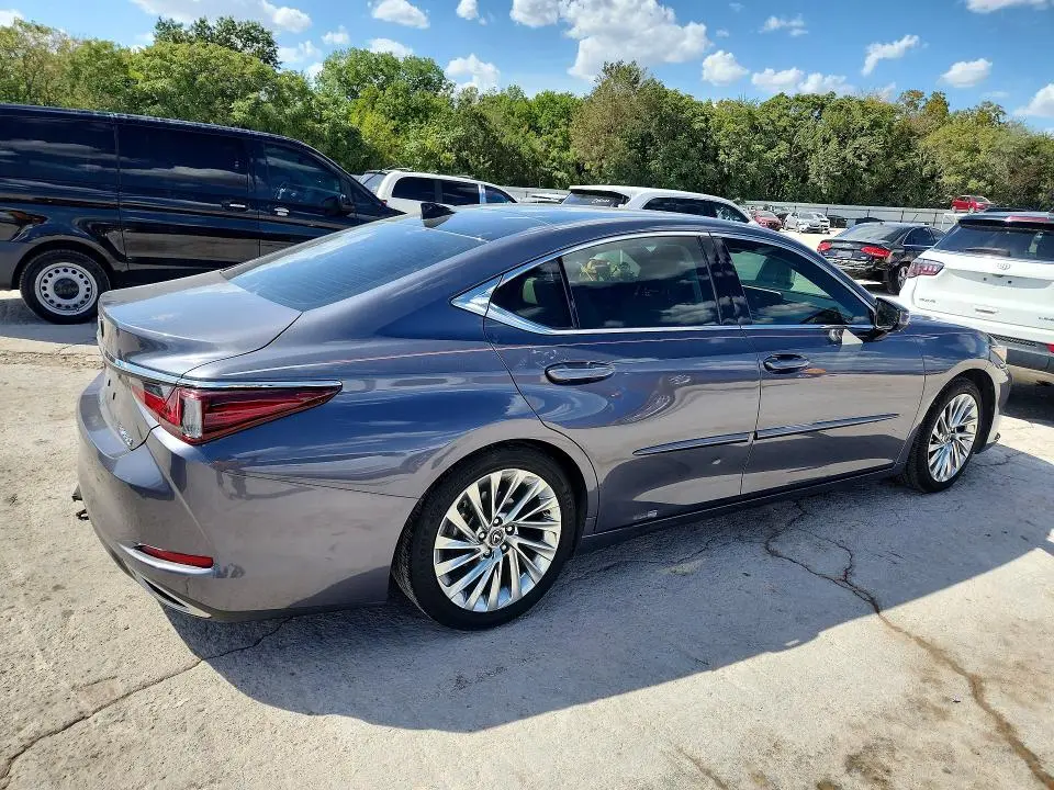 2019 LEXUS ES 350  