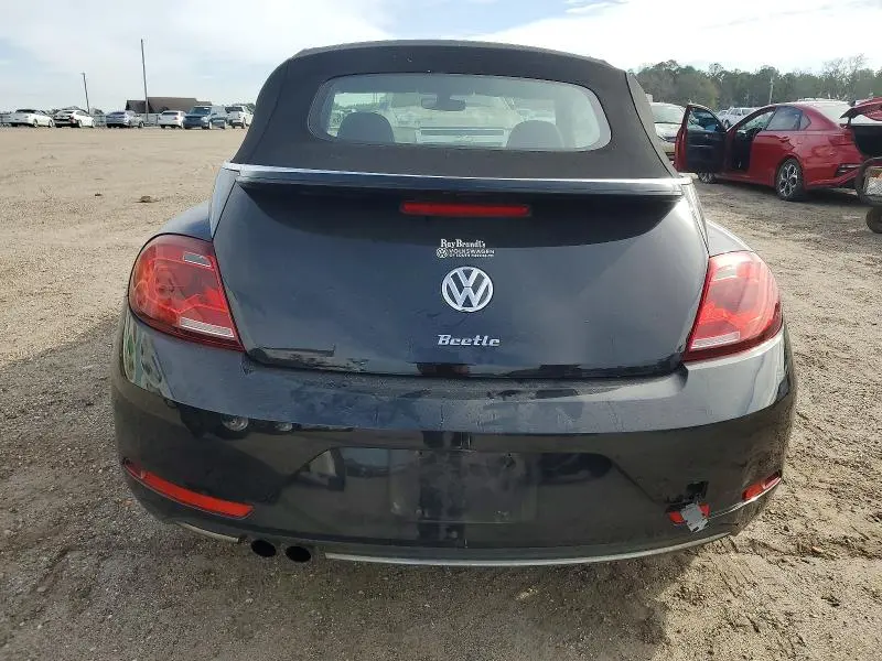 2019 VOLKSWAGEN BEETLE S  