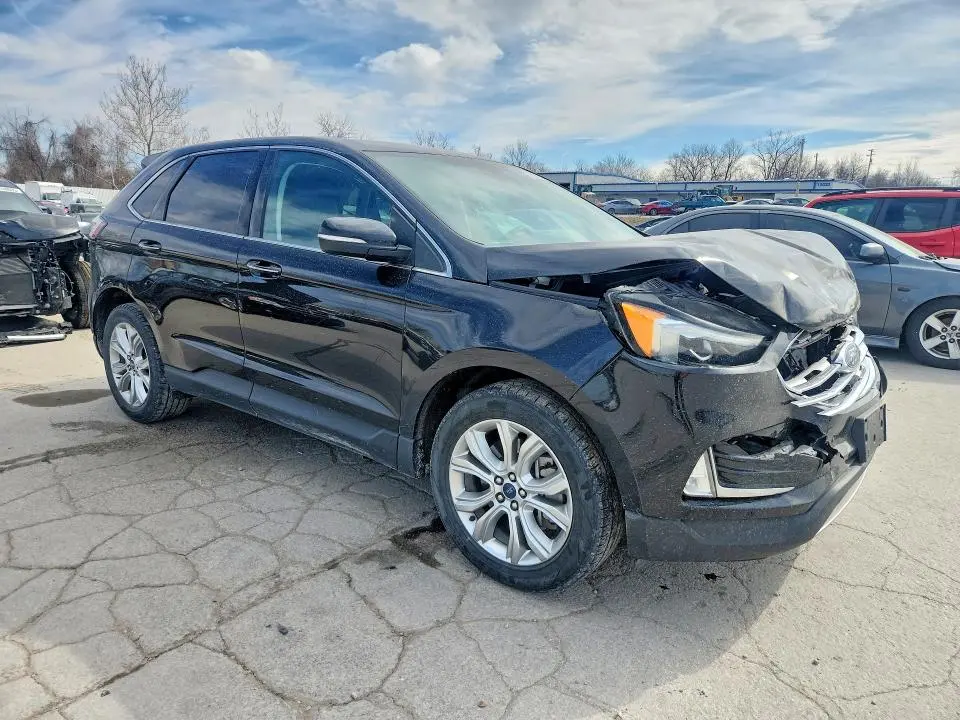 2022 FORD EDGE TITANIUM  