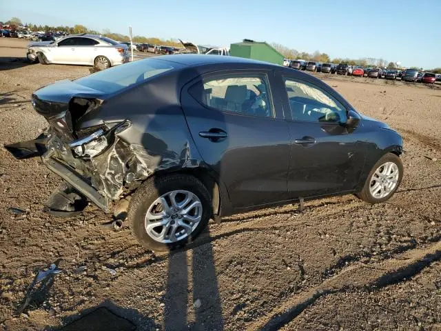 2017 TOYOTA YARIS IA   