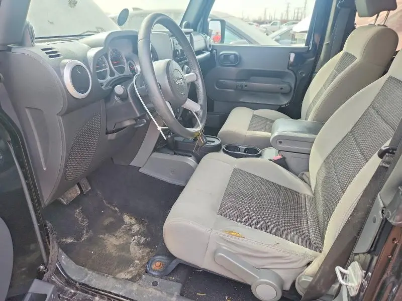 2010 JEEP WRANGLER SAHARA  