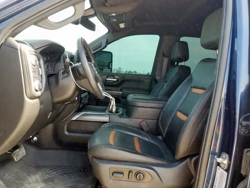 2022 GMC SIERRA K2500 AT4  