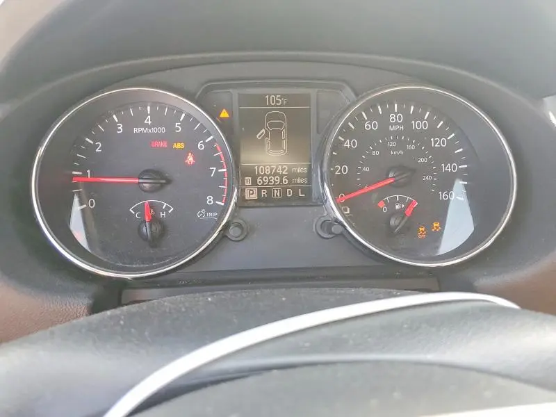 2011 NISSAN ROGUE S  