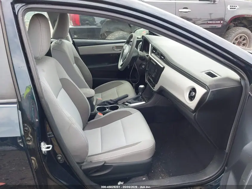2018 TOYOTA COROLLA LE