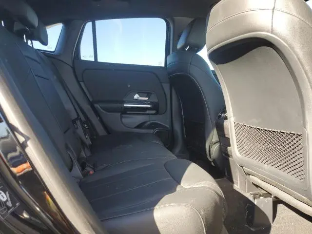 2021 MERCEDES-BENZ GLA 250 4MATIC  