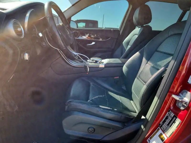 2016 MERCEDES-BENZ GLC 300  