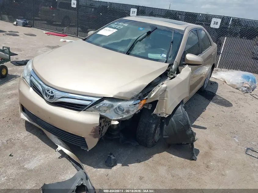 2012 TOYOTA CAMRY XLE V6