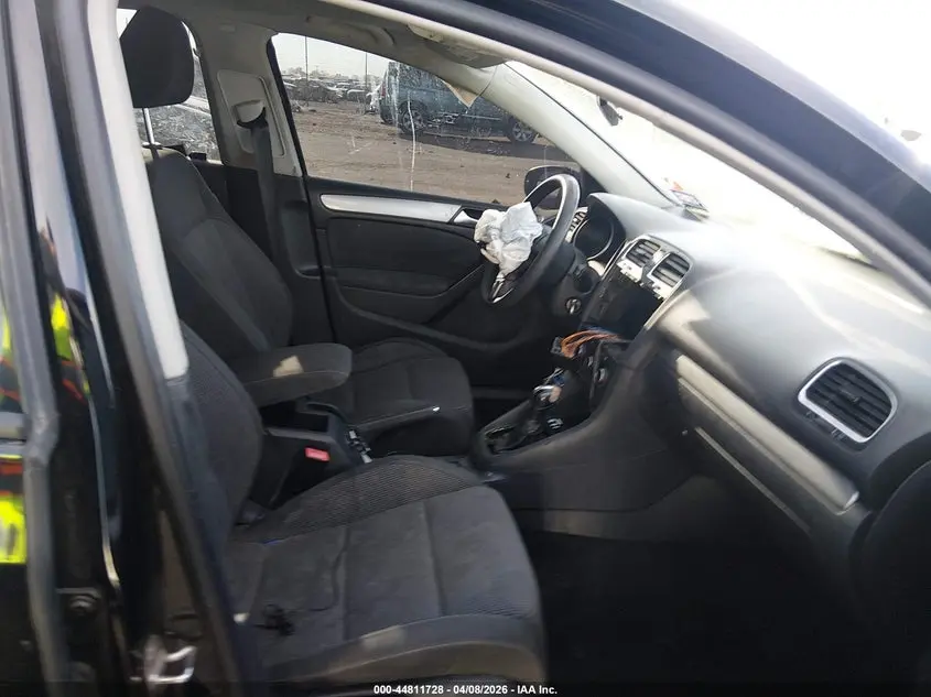 2013 VOLKSWAGEN GOLF 2.5L 4-DOOR