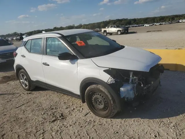 2023 NISSAN KICKS S  