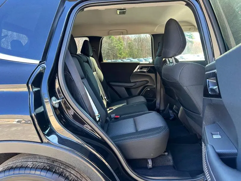 2025 MITSUBISHI OUTLANDER ES  