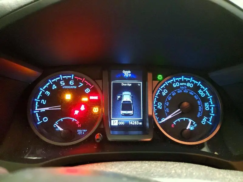 2023 TOYOTA TACOMA TRD SPORT  