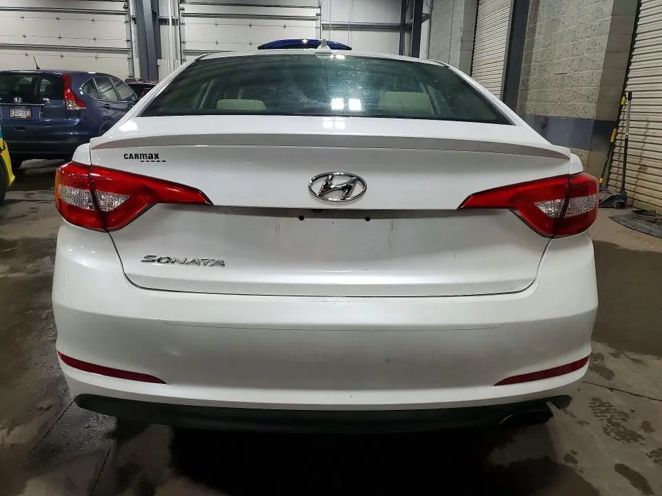 2016 HYUNDAI SONATA SE  