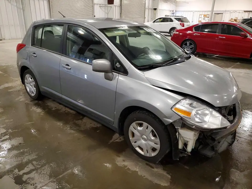 2011 NISSAN VERSA 1.8 S  