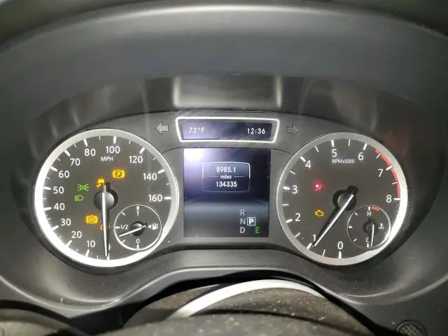 2017 INFINITI QX30 BASE  