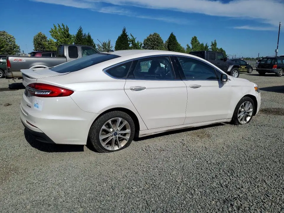2019 FORD FUSION TITANIUM  