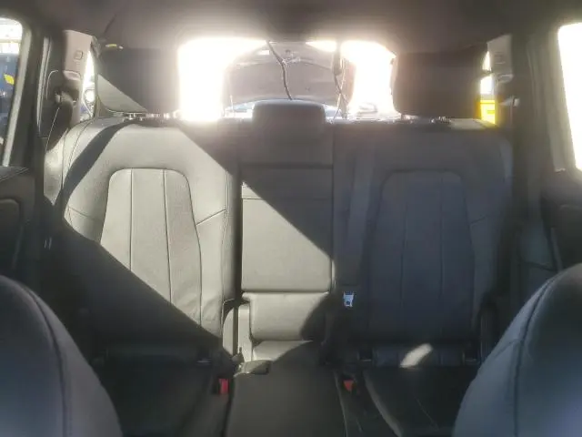 2021 MERCEDES-BENZ GLB 250