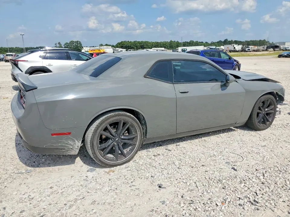 2017 DODGE CHALLENGER SXT  