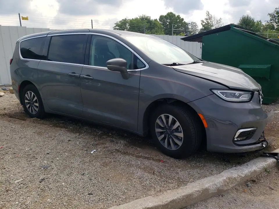 2022 CHRYSLER PACIFICA HYBRID TOURING L  
